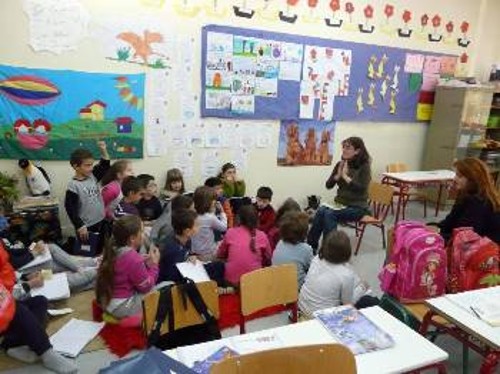 Από επίσκεψη της Εύης Κοντόρα σε σχολείο