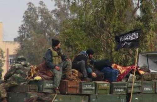 Στην ίδια τη Συρία, παρά την τροφοδοσία με πυρομαχικά των αντικαθεστωτικών και μισθοφόρων, ο συριακός στρατός ανακτά κατειλημμένες περιοχές