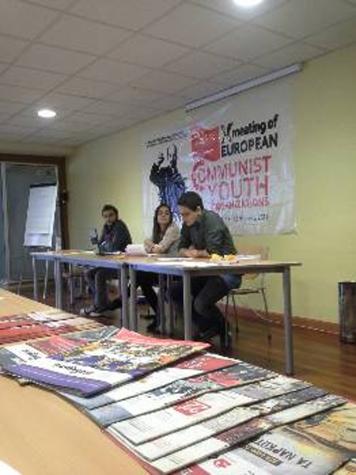 Ο «Οδηγητής» αποτέλεσε παράδειγμα στη συζήτηση για τον κομματικό Τύπο