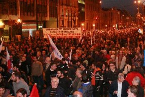Η πορεία του ΠΑΜΕ στην Πανεπιστημίου