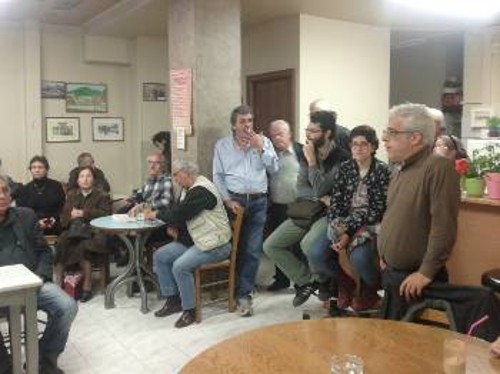 Στιγμιότυπο από την ομιλία του Ν. Σοφιανού στη Λεύκα