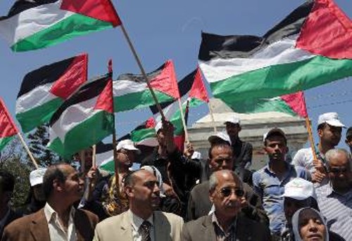 Από προχθεσινή κοινή συγκέντρωση των Φατάχ και Χαμάς στη Λωρίδα της Γάζας
