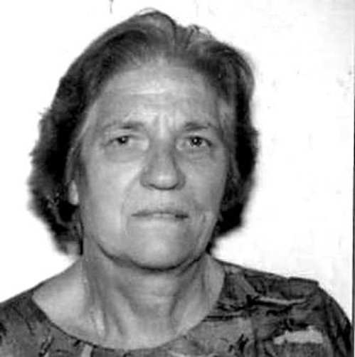 ΜΑΓΔΑΛΙΝΗ ΓΚΑΡΑΤΖΙΟΥΛΑ -ΖΙΩΓΟΥ, Γεννήθηκε στον Αη Νικόλα Καστοριάς. Η κόρη της Αθηνά και ο γαμπρός της Νικόλαος Ζεγκίνης