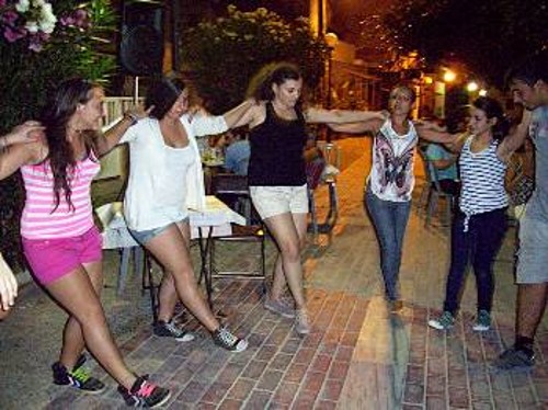 Από το γλέντι στην Καλλιθέα