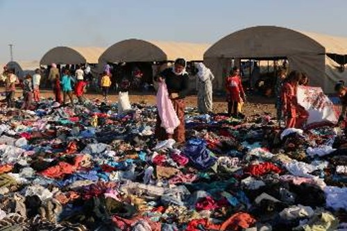 Το δράμα των προσφύγων του Ιράκ (εδώ σε καταυλισμό στη Συρία) από την προέλαση των μισθοφόρων του «Ισλαμικού Κράτους» αξιοποιείται από τους ιμπεριαλιστές