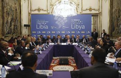 Οι δήθεν ευαίσθητοι για τη Λιβύη, που συγκεντρώθηκαν στη Μαδρίτη
