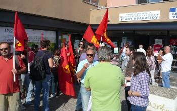 Από παρέμβαση στη ΔΟΥ Ηρακλείου ενάντια στη φοροληστεία του λαού