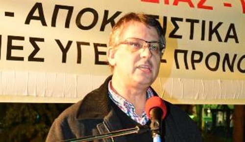 Ο Τάσος Τσιαπλές
