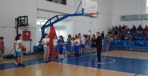 Με μαζική συμμετοχή παιδιών και αρκετό κόσμο στις εξέδρες διεξήχθησαν οι προπονήσεις του Κώστα Μίσσα