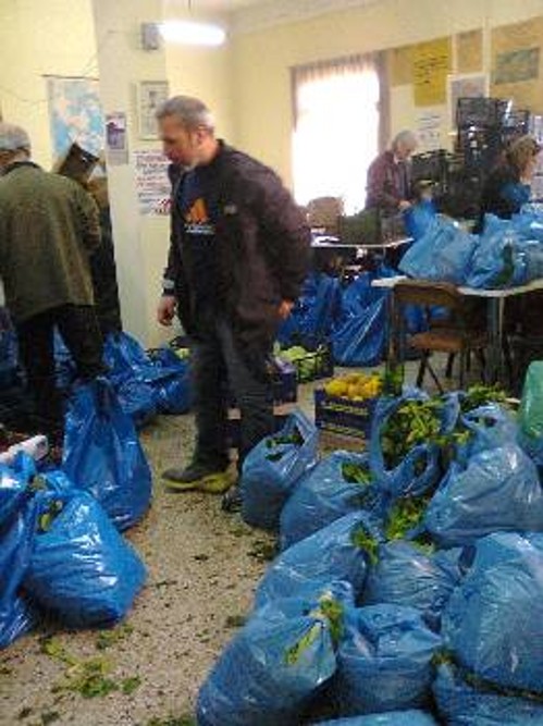 Από τη διανομή της βοήθειας που συγκεντρώθηκε