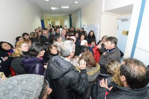 Από τη χτεσινή κινητοποίηση στο νοσοκομείο ΚΑΤ, έξω από τα γραφεία της διοίκησης