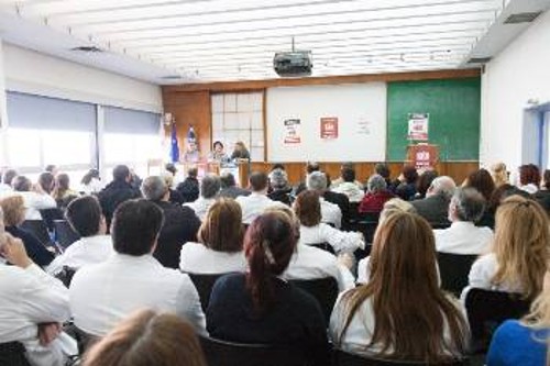 Σε συγκέντρωση εργαζομένων του νοσοκομείου «Ευαγγελισμός» μίλησαν χτες οι υποψήφιοι βουλευτές Α' Αθήνας, Ηλίας Σιώρας και Λιάνα Κανέλλη