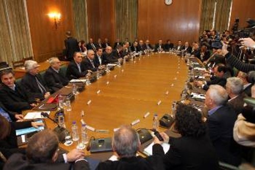 Οι αντιλαϊκές δεσμεύσεις του ΣΥΡΙΖΑ προσαρμόζονται ταχύτατα από τις ανάγκες της αντιπολίτευσης στις ανάγκες της αστικής διακυβέρνησης...