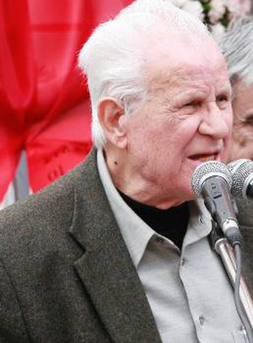 ΝΙΚΟΣ ΘΕΟΦΙΛΑΤΟΣ