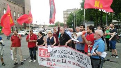 Στιγμιότυπο από την εξόρμηση - συγκέντρωση στον κεντρικό σταθμό του Ντίσελντορφ