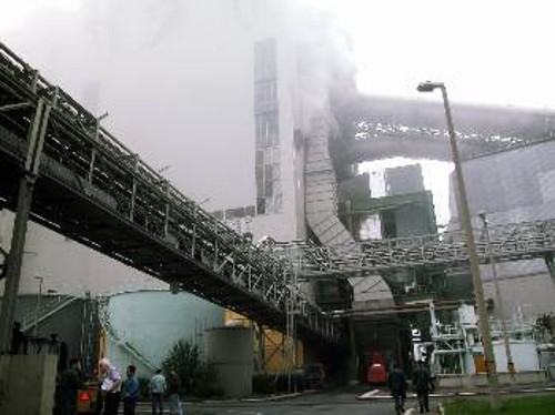 Ως και μέρος της λιγνιτικής παραγωγής της ΔΕΗ αξιώνουν για λογαριασμό τους οι μεγαλοεπιχειρηματίες, ενώ η ΔΕΗ στο τέλος θα αγοράζει υποχρεωτικά όλη την παραγωγή των ιδιωτικών μονάδων...