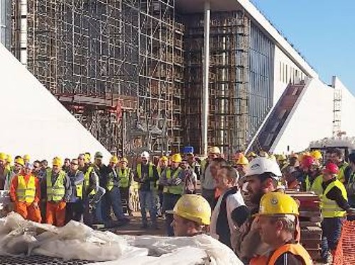 Από Γενική Συνέλευση των οικοδόμων σε μεγάλο εργοτάξιο της Αττικής