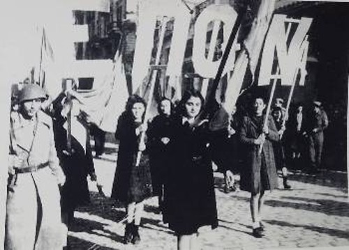 Από την απελευθέρωση της Θεσσαλονίκης (φωτογραφία από το Μουσείο Φωτογραφίας Χρ. Καλεμκερής)