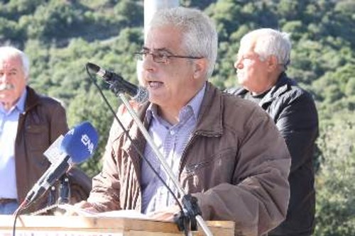 Στο βήμα ο Ν. Σοφιανός