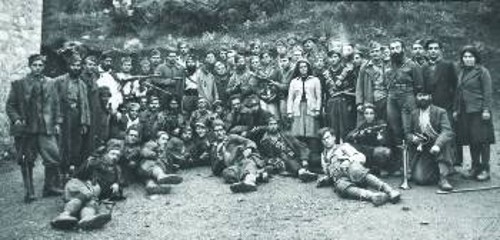 Φωτογραφία με μαχητές του ΔΣΕ στην Πελοπόννησο που τράβηξε ο ίδιος ο Μπελογιάννης