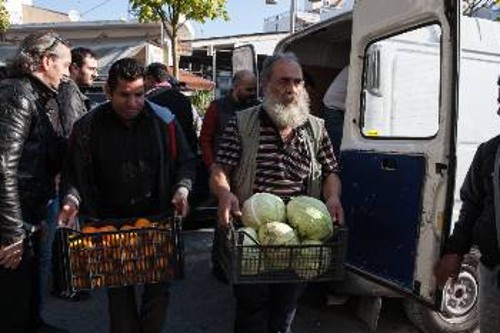 Εμπρακτη αλληλεγγύη στους απεργούς του «Ζούρα»