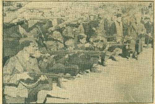Απόσπασμα του ΕΛΑΣ εκτελεί στην Καβάλα Βούλγαρους στρατιωτικούς και αστυνομικούς που μετείχαν στη σφαγή της Δράμας