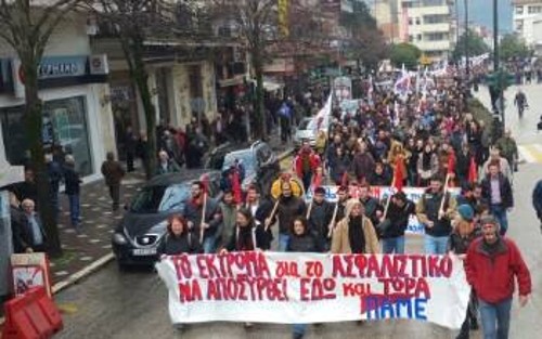 Την ώρα που οι ταξικές δυνάμεις στα Γιάννενα προετοίμαζαν την απεργία στις 4 Φλεβάρη (φωτ.), ο εργοδοτικός - κυβερνητικός συνδικαλισμός μηχανορραφούσε πίσω από τις πλάτες των εργαζομένων