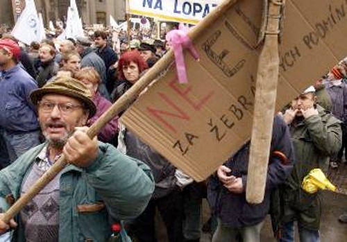 Από διαδηλώσεις Τσέχων αγροτών ενάντια στην ΕΕ