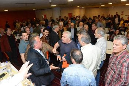 Οι ταξικές δυνάμεις αντέδρασαν στην παρουσία του Μ. Νεκτάριου στο συνέδριο και τελικά η ομιλία του ματαιώθηκε