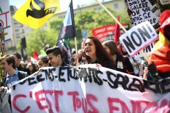 Από τις κινητοποιήσεις ενάντια στο νόμο «Ελ Κομρί»