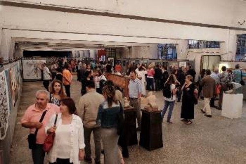 Ζωντάνεψε το παλιό εργοστάσιο με την έκθεση και τις δραστηριότητες