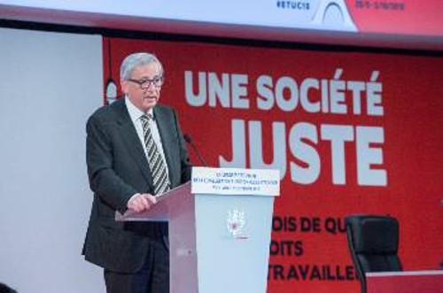Ο πρόεδρος της Κομισιόν απευθύνεται στο συνέδριο των εργατοπατέρων της ΕΕ στο συνέδριό τους στο Παρίσι, τον περασμένο Σεπτέμβρη