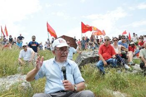Ο Βαγγέλης Πλιάκος, μαχητής του ΔΣΕ, διηγείται...