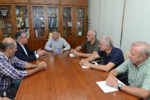 Από την επίσκεψη στον ΣΕΓΑΣ
