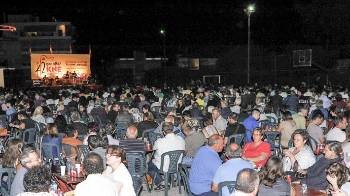 Μαζική η συμμετοχή κόσμου στο Αγρίνιο