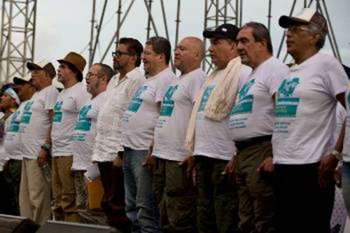 Η ηγεσία των FARC - EP στην πρόσφατη 10η Συνδιάσκεψη της Οργάνωσης