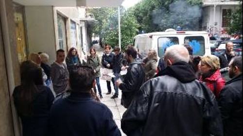 Από τη χτεσινή διαμαρτυρία των εργαζομένων στην κλινική «Λυσίμαχος Σαραφιανός», στη Θεσσαλονίκη
