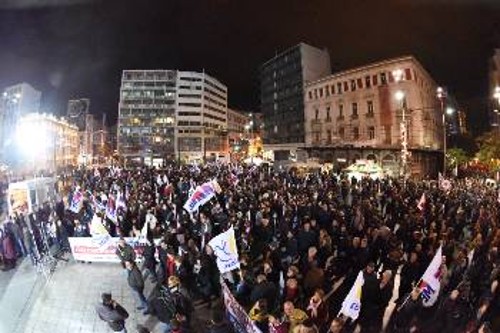 Η συγκέντρωση στην Ομόνοια