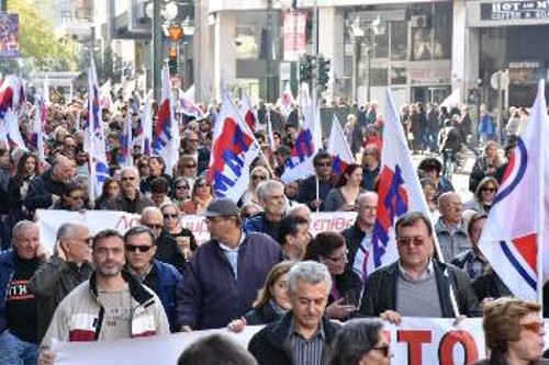 Από την απεργία στο Δημόσιο, την Πέμπτη 24 Νοέμβρη