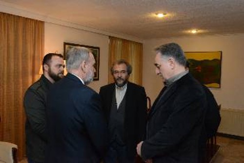 Από την επίσκεψη της αντιπροσωπείας του ΠΑΜΕ στην κουβανική πρεσβεία