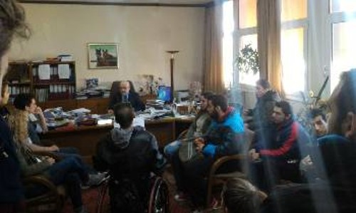 Στιγμιότυπο από τη συνάντηση με τον πρόεδρο του ΤΕΙ