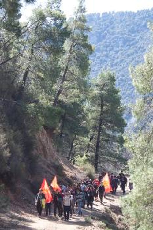 Το ανέβασμα στα υψώματα του Πυξαριά