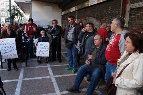 Από παλιότερη κινητοποίηση ενάντια στο κλείσιμο του Ιδρύματος στον Σκαραμαγκά