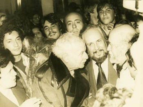 Τρεις σπουδαίοι: Αραγκόν, Ρίτσος, Τσαρούχης στην υποδοχή του πρώτου