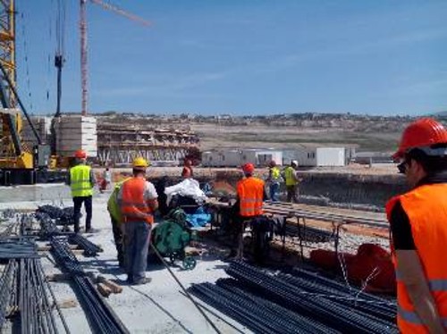 Από πρόσφατη περιοδεία του Συνδικάτου Οικοδόμων ν. Κοζάνης στο εργοτάξιο
