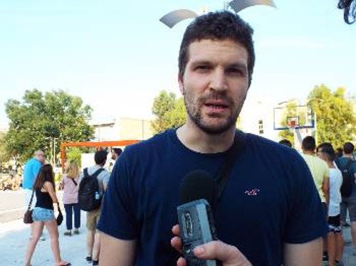 Ο Βαγγέλης Σακελλαρίου