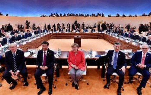 Οι εκπρόσωποι των πιο ισχυρών μονοπωλιακών ομίλων στη Σύνοδο του G20 στο Αμβούργο