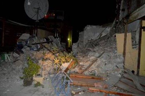 Ο τραγικός σεισμός στην Κω, που άφησε πισω του δύο νεκρούς, πάνω από 100 τραυματίες και εκατοντάδες καταστροφές στο νησί, προβάλλει για μια ακόμη φορά, το πόσο επιτακτική είναι η ανάγκη να παρθούν άμεσα μέτρα αντισεισμικής προστασίας σε όλη τη χώρα