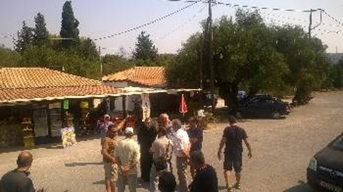 Από την επίσκεψη του κλιμακίου του ΚΚΕ στο χωριό Αναφωνήτρια