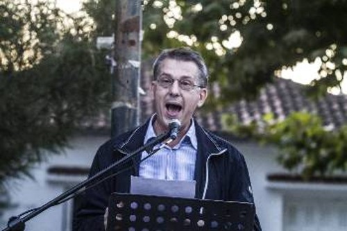 Ο Τ. Τσιαπλές